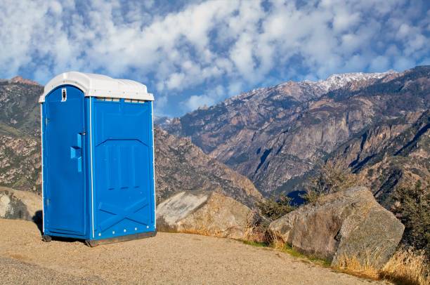 Best Portable restroom trailer rental  in Nashvle, IL